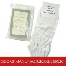 Women′s Moisturizing Silk Socks (UBM-020)